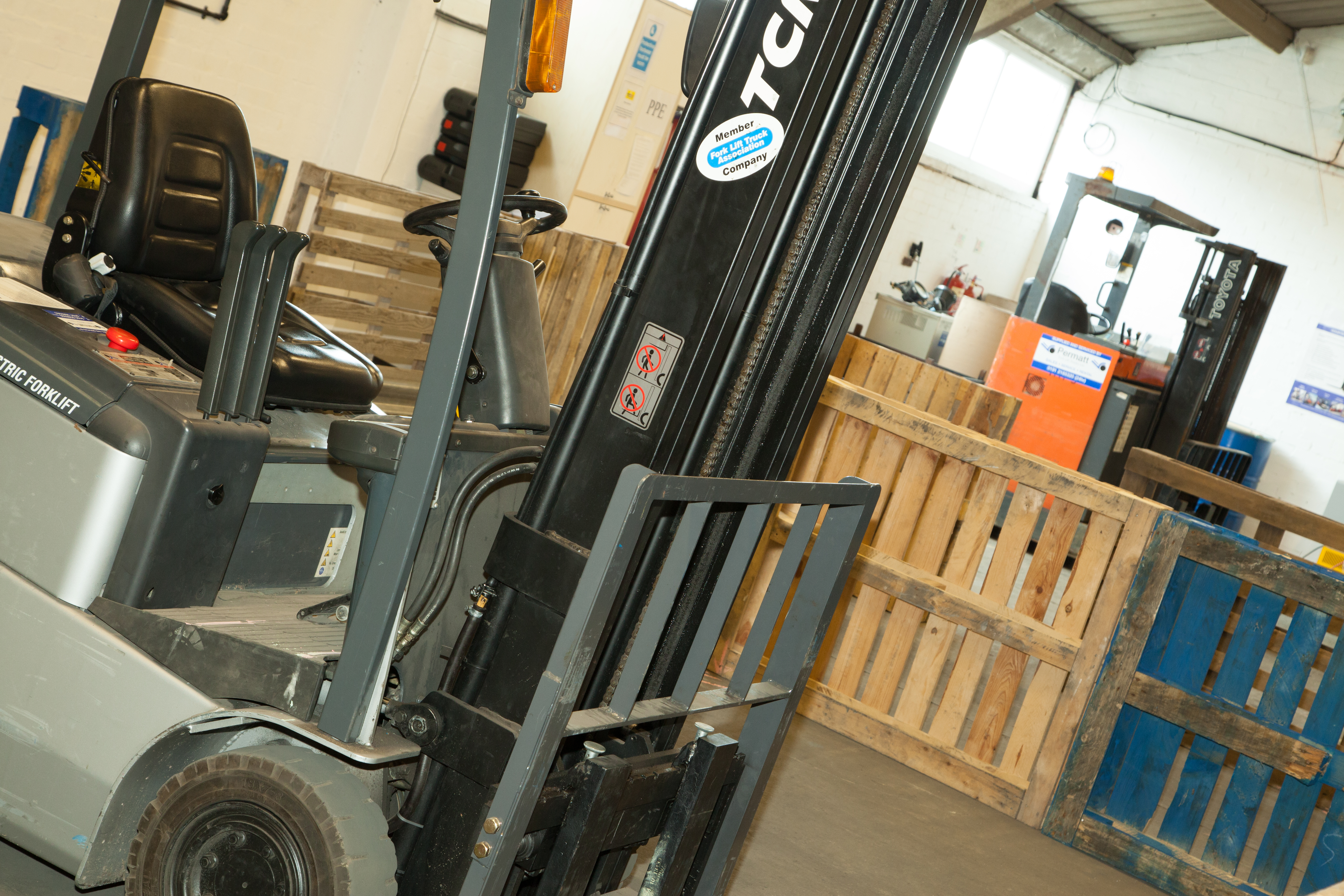Is Your Forklift Safety Up To Scratch Health Safety Training Ltd